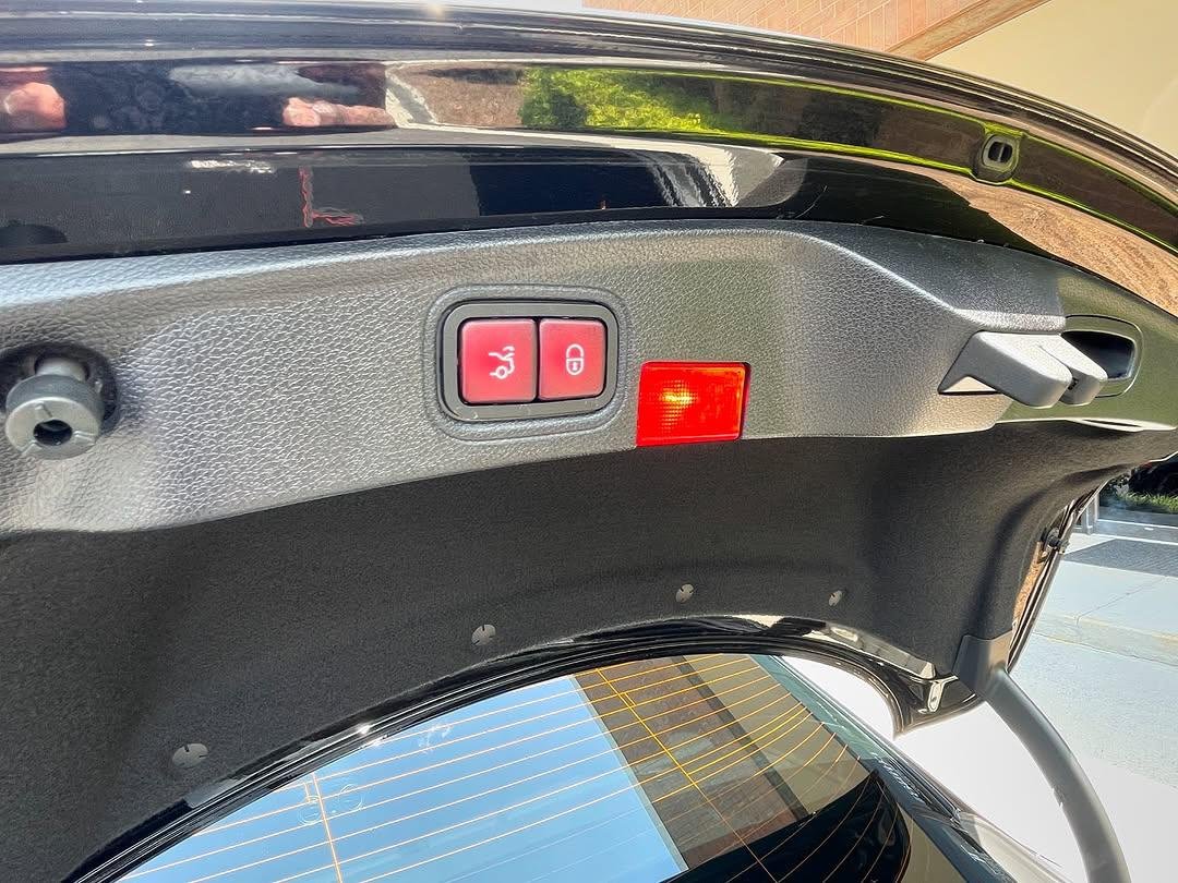 2019 Mercedes C43 AMG - Image 12